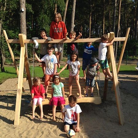 Domki Miedzy Sosnami Pobierowo Exteriör bild